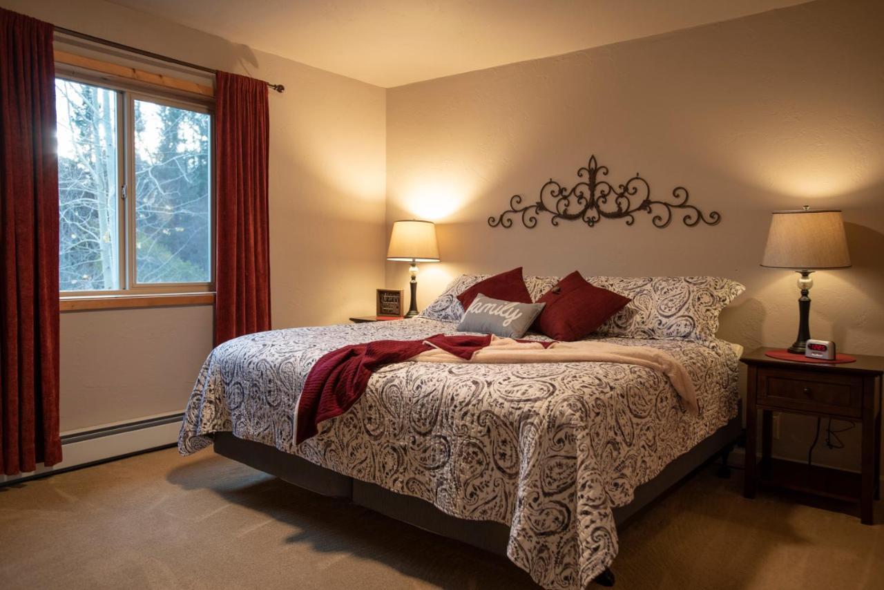 Bear Creek Winery And Lodging Bed & Breakfast Homer Ngoại thất bức ảnh